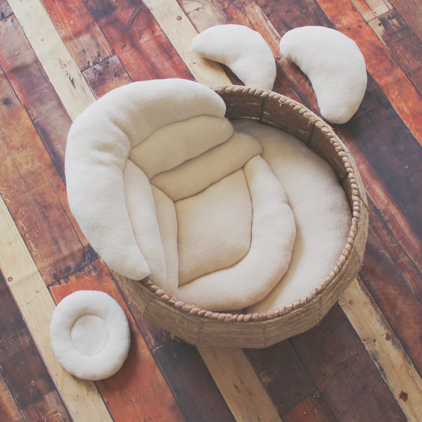 Newborn Photography Pads Basket - The Snuggley