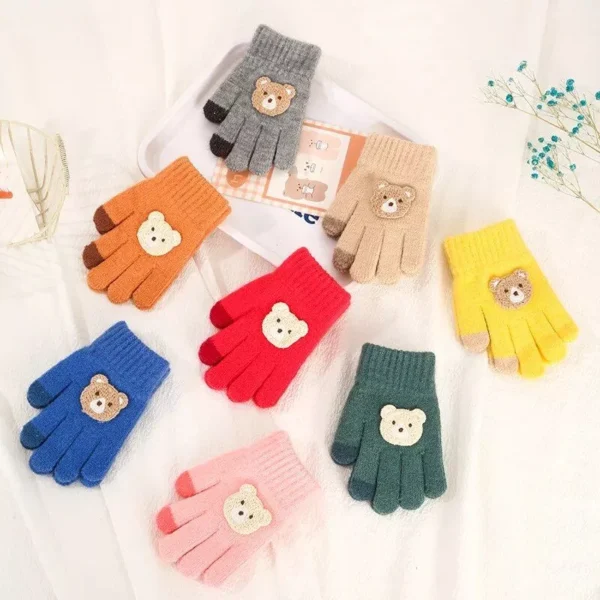 Adorable Cartoon Bear Knit Gloves for Toddlers - Warm and Cozy Acrylic Mittens - Image 4