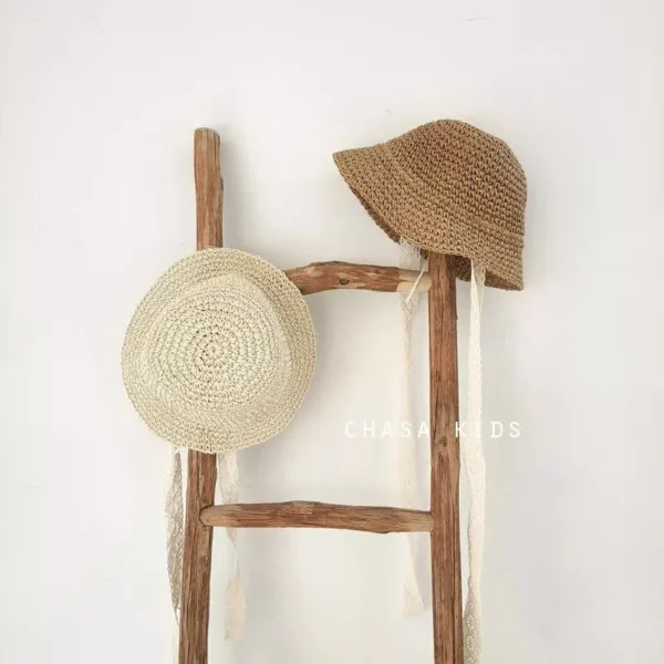 Chic Straw Baby Girl Hat: Elegant Summer Accessory with a Lace Bow Detail - Image 4